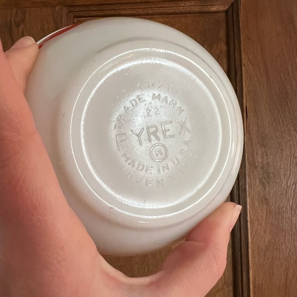 Pyrex Friendship 1.5 Pint Cinderella Mixing Bowl #401 Red Orange Birds USA Vtg - Picture 9 of 9
